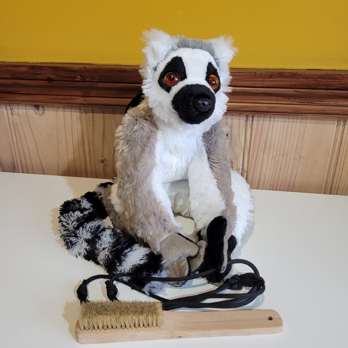 Ring-Tailed Lemur Chalk Bag – Plush Animal Climbing Chalk Bag with Optional Belt & Brush – Unique Bouldering Gift