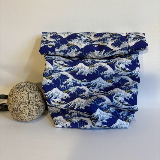 SECONDS - Waves Rock Climbing Bouldering Chalk Bucket (Copy)