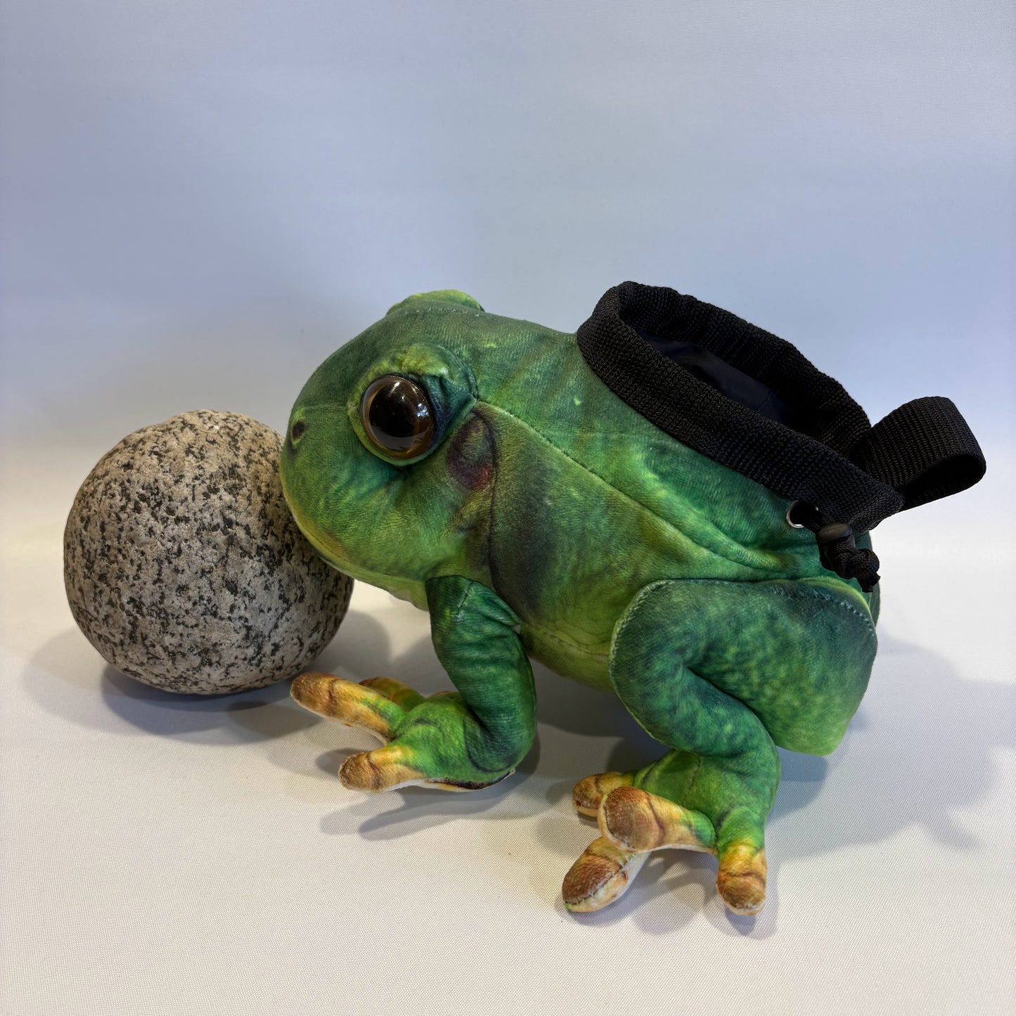 Green Tree Frog Rock Climbing Chalk Bag